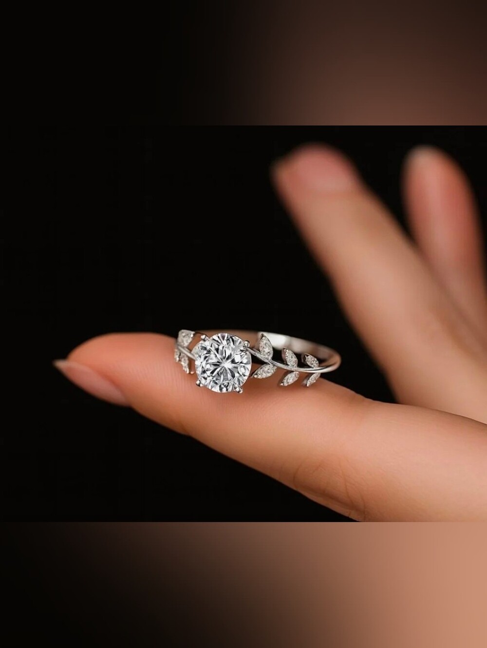 $8 Each Or Bundle 5/$20 Delicate Leaf Band Solitaire Ring in Silver